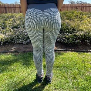 Scrumptious leggings 🍑